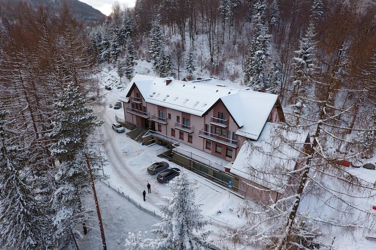 Hotel Klaudia Juszczyn Exteriér fotografie